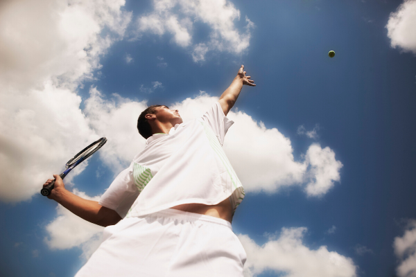 Online tenisový kurz - jak podávat