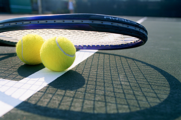 Online kurz tenisu - tenisové míčky