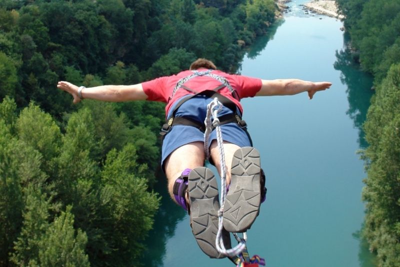 Zážitky pro teenagery - bungee jumping
